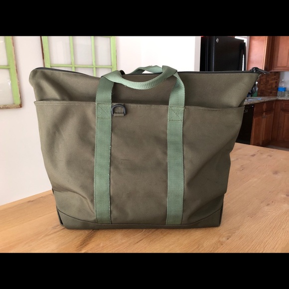ll bean zip top tote